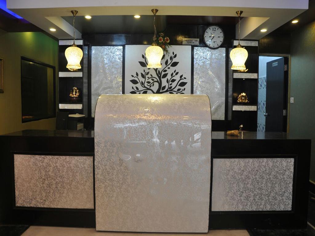 Hotel New Park Plaza Haridvár Kültér fotó