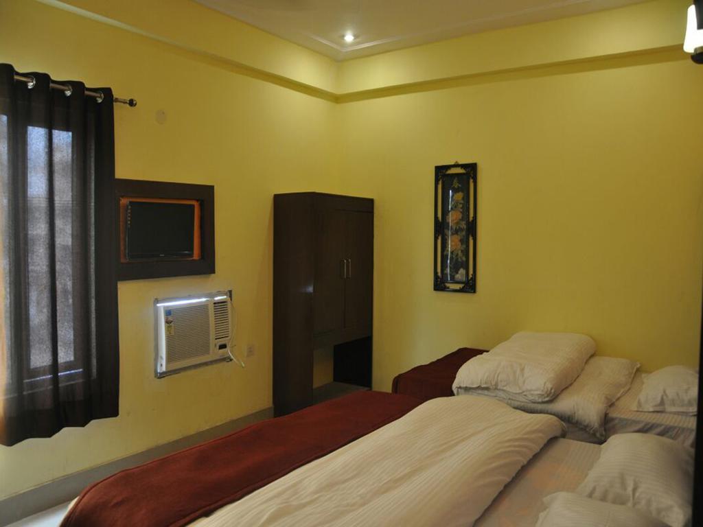 Hotel New Park Plaza Haridvár Kültér fotó