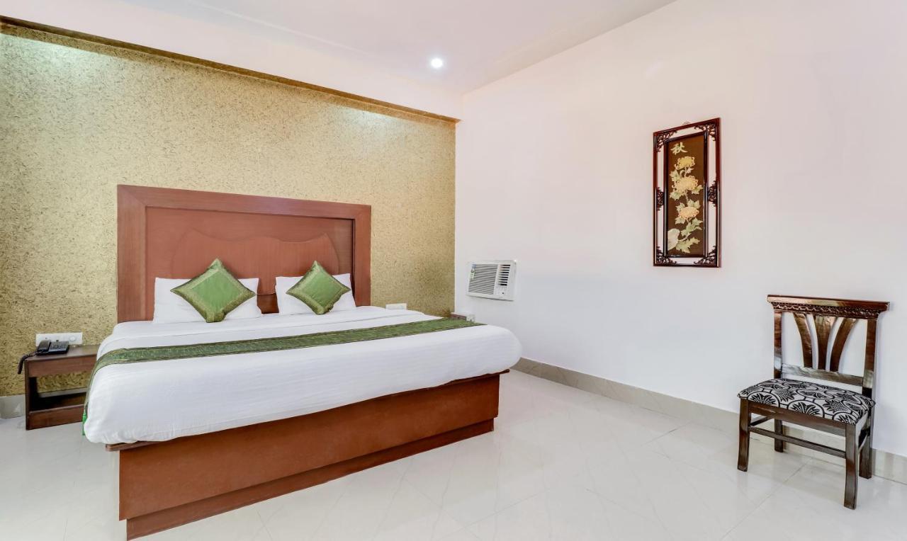 Hotel New Park Plaza Haridvár Kültér fotó