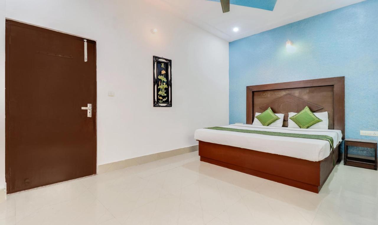 Hotel New Park Plaza Haridvár Kültér fotó