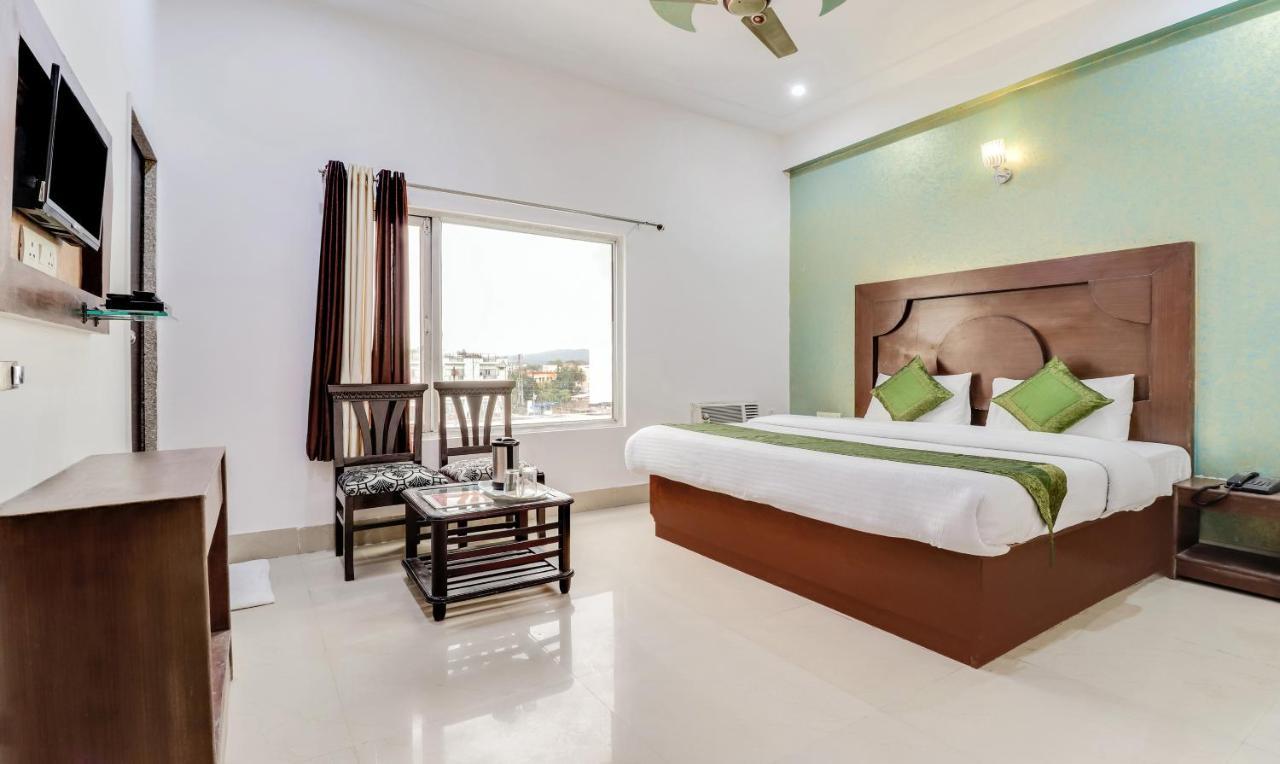 Hotel New Park Plaza Haridvár Kültér fotó
