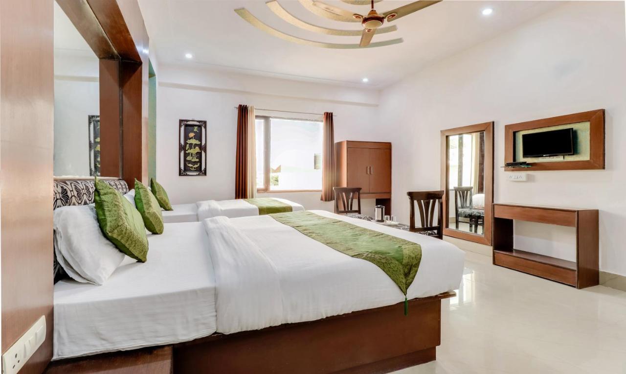 Hotel New Park Plaza Haridvár Kültér fotó